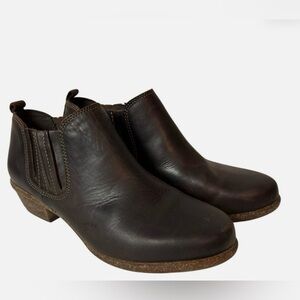 Clarks Women’s Ankle Booties Artisan Black Leather Wide Width Size  11W